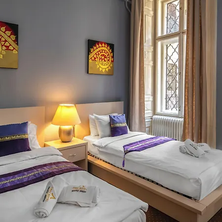 Hotel Andrassy Thai 3*