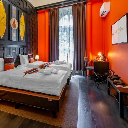 מלון Andrassy Thai 3*