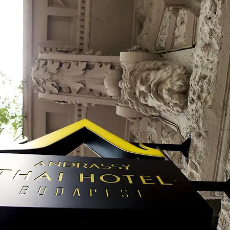 מלון Andrassy Thai 3*