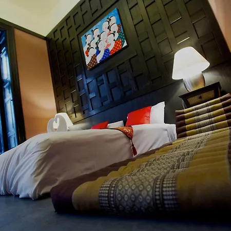 Andrassy Thai מלון 3*