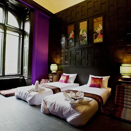 Hotel Andrassy Thai Budapeste
