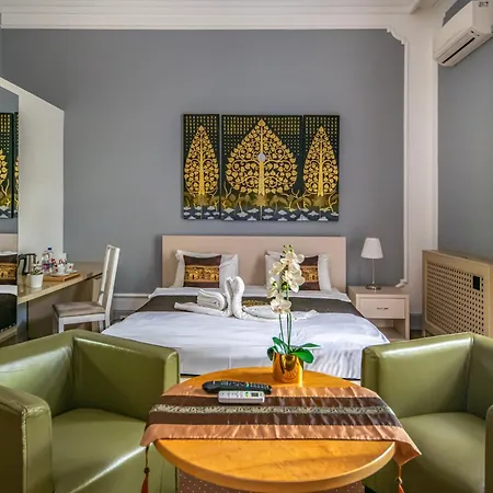 안드라시 타이 3*