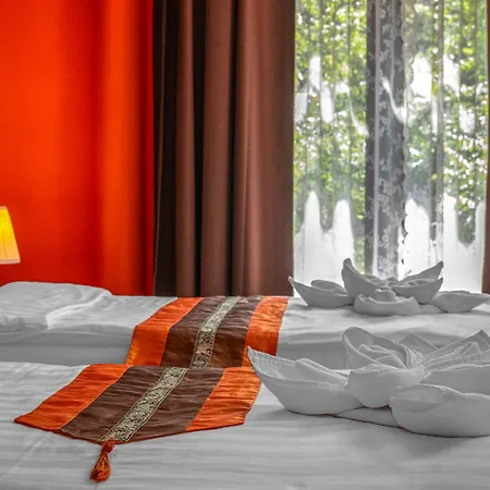 Andrassy Thai 3* Budapeste