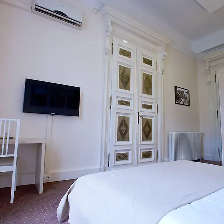 Hotel Andrassy Thai