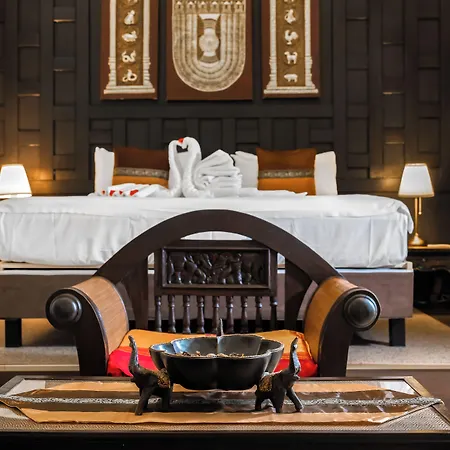 Ξενοδοχείο Andrassy Thai 3*