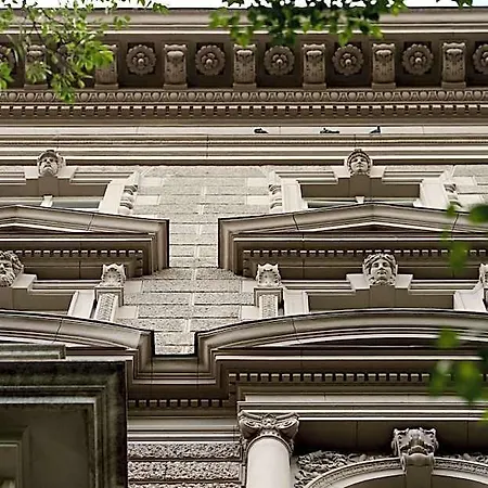 Andrassy Thai Hotel