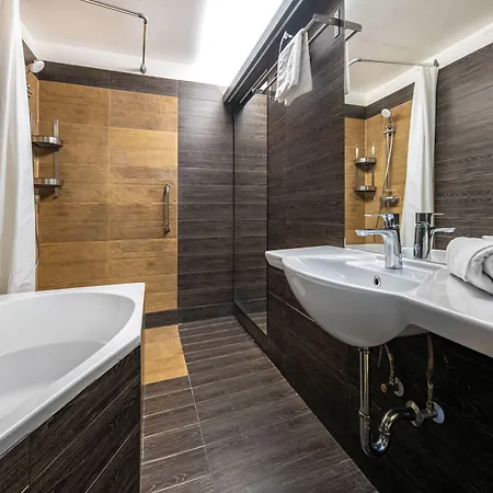 Andrassy Thai 3* Budapešť