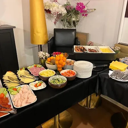 أندراسي تاي فندق بودابست
