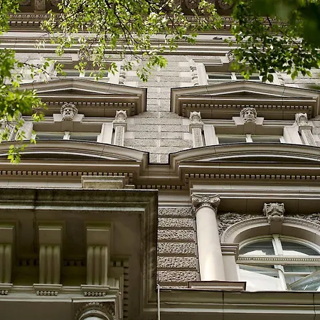 Andrassy Thai Budapeste