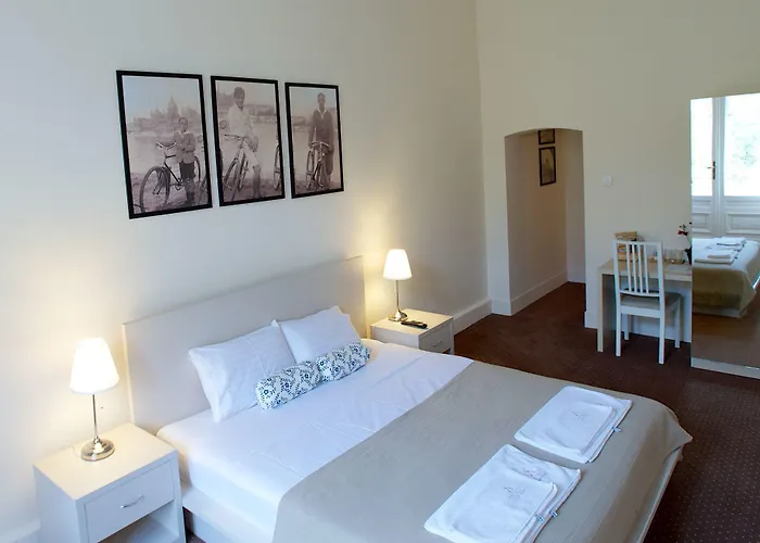 Andrassy Thai Hotel 3*