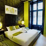 Hotel Andrassy Thai 3*