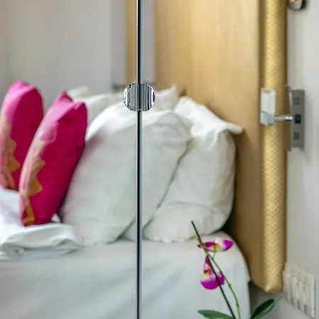 Hotel Andrassy Thai 3*
