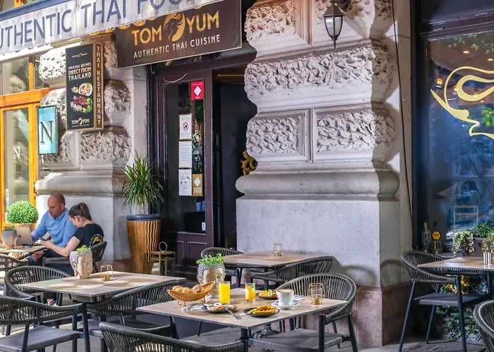 Hotel Andrassy Thai 3*