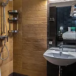 أندراسي تاي فندق 3*